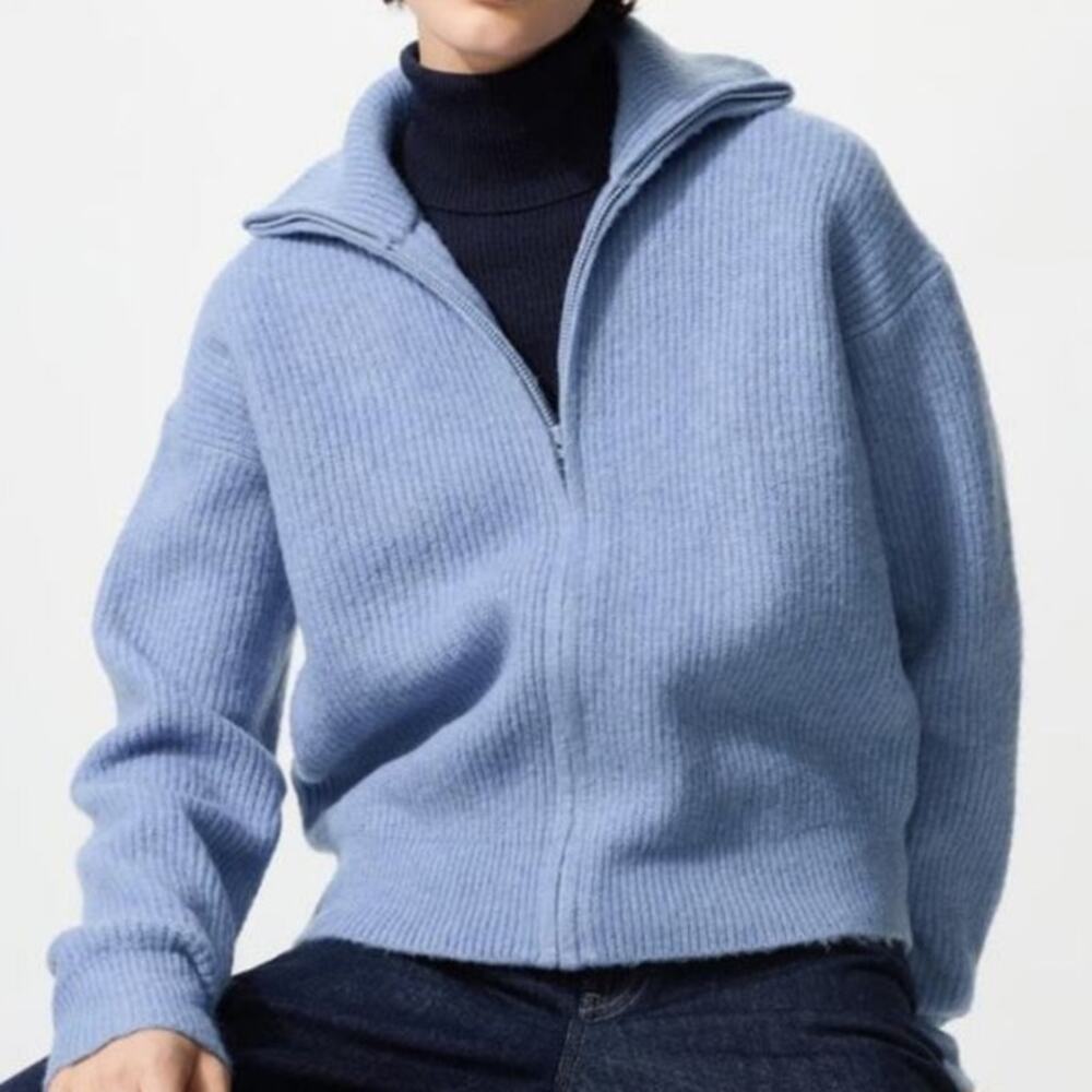 Uniqlo Souffle yarn full zip cardigan jacket old money baby blue wool small